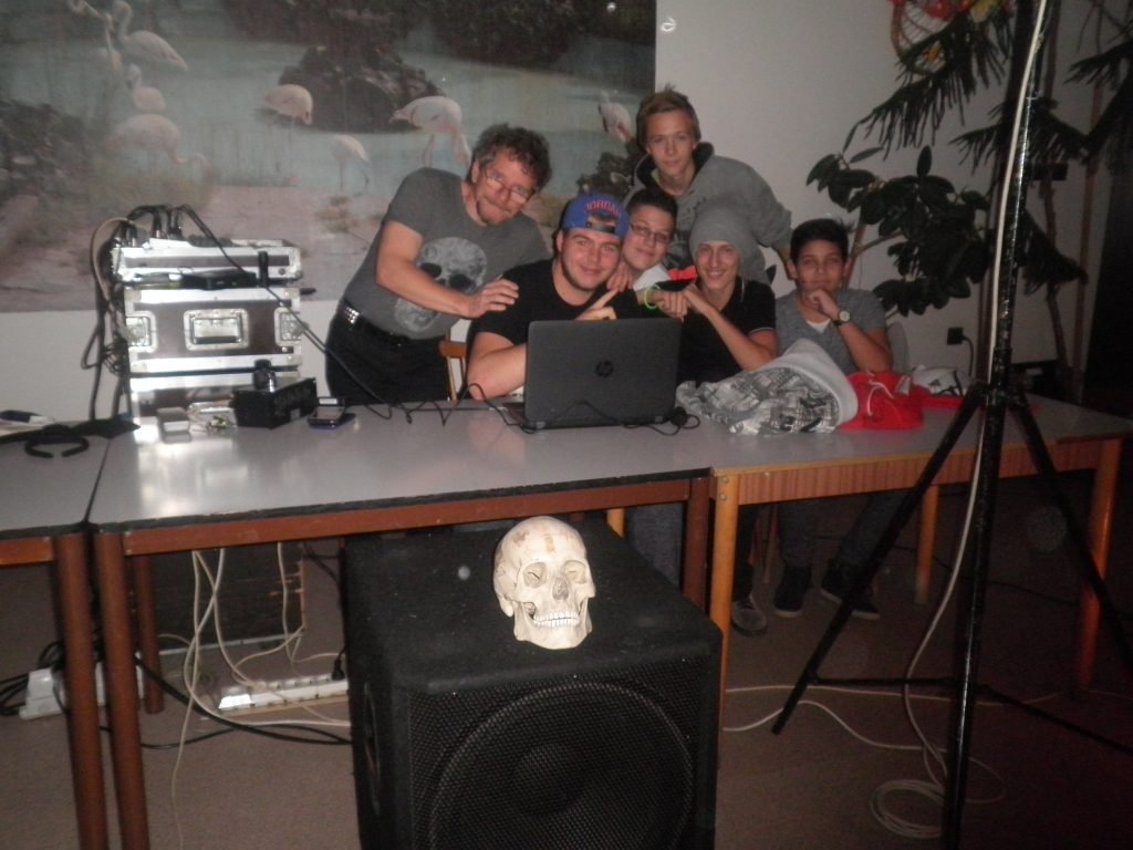 OLYMPUS DIGITAL CAMERA